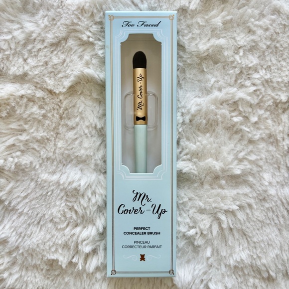Too Faced MR. COVER-UP Perfect Concealer Brush - Picture 2 of 2